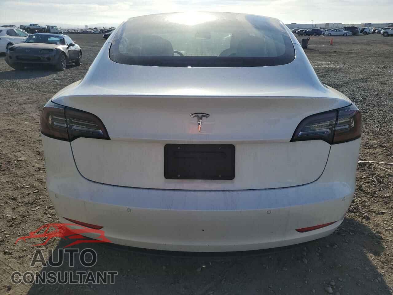TESLA MODEL 3 2021 - 5YJ3E1EA0MF928632