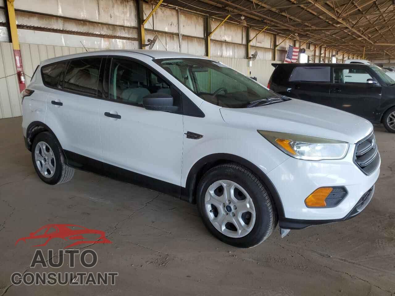 FORD ESCAPE 2017 - 1FMCU0F76HUC82201