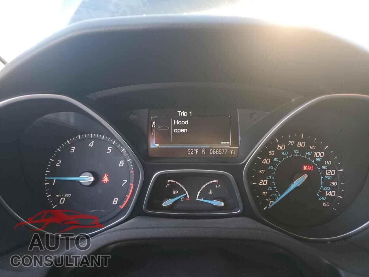 FORD FOCUS 2012 - 1FAHP3N23CL361922