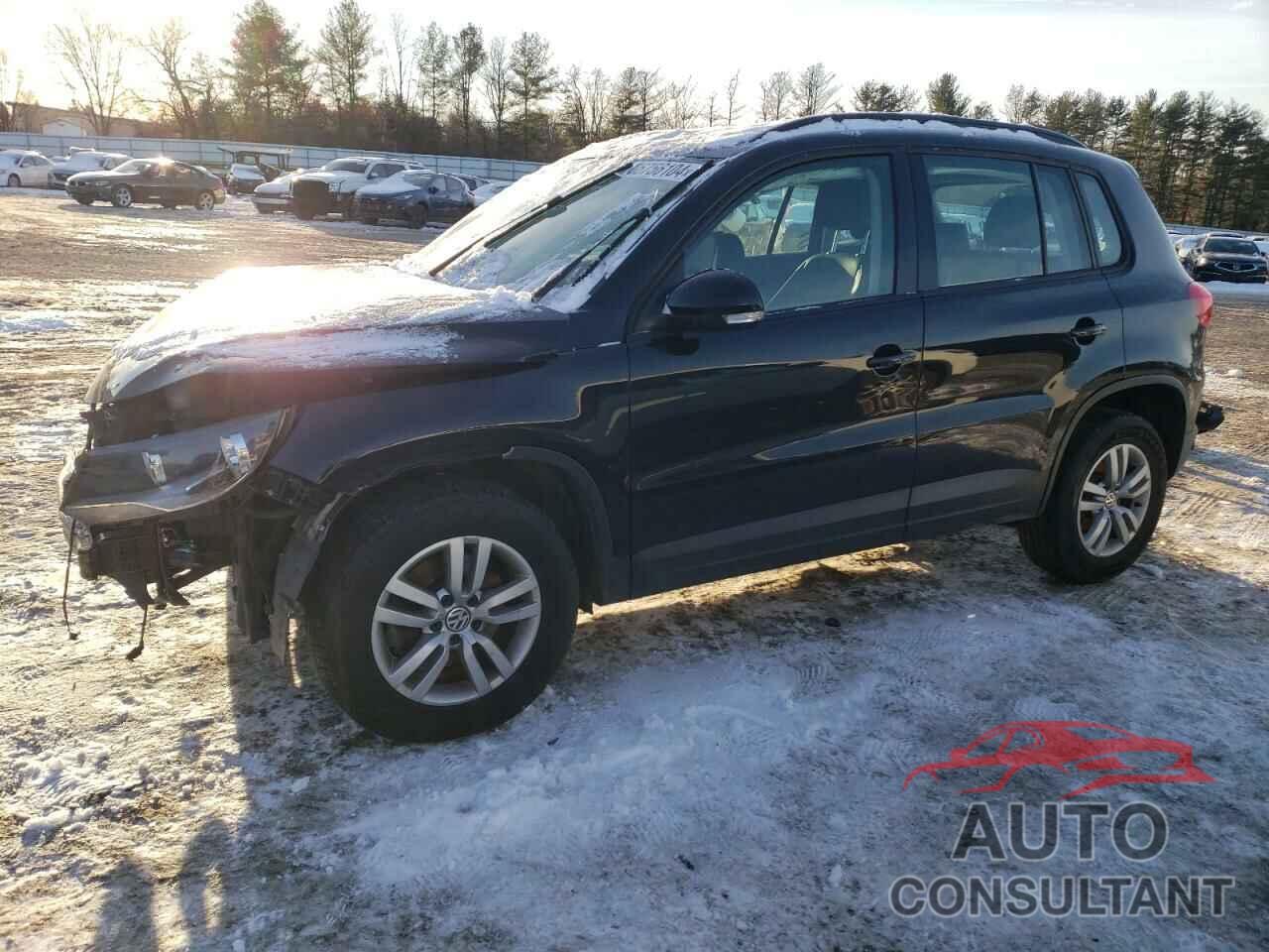 VOLKSWAGEN TIGUAN 2017 - WVGAV7AX8HK028148