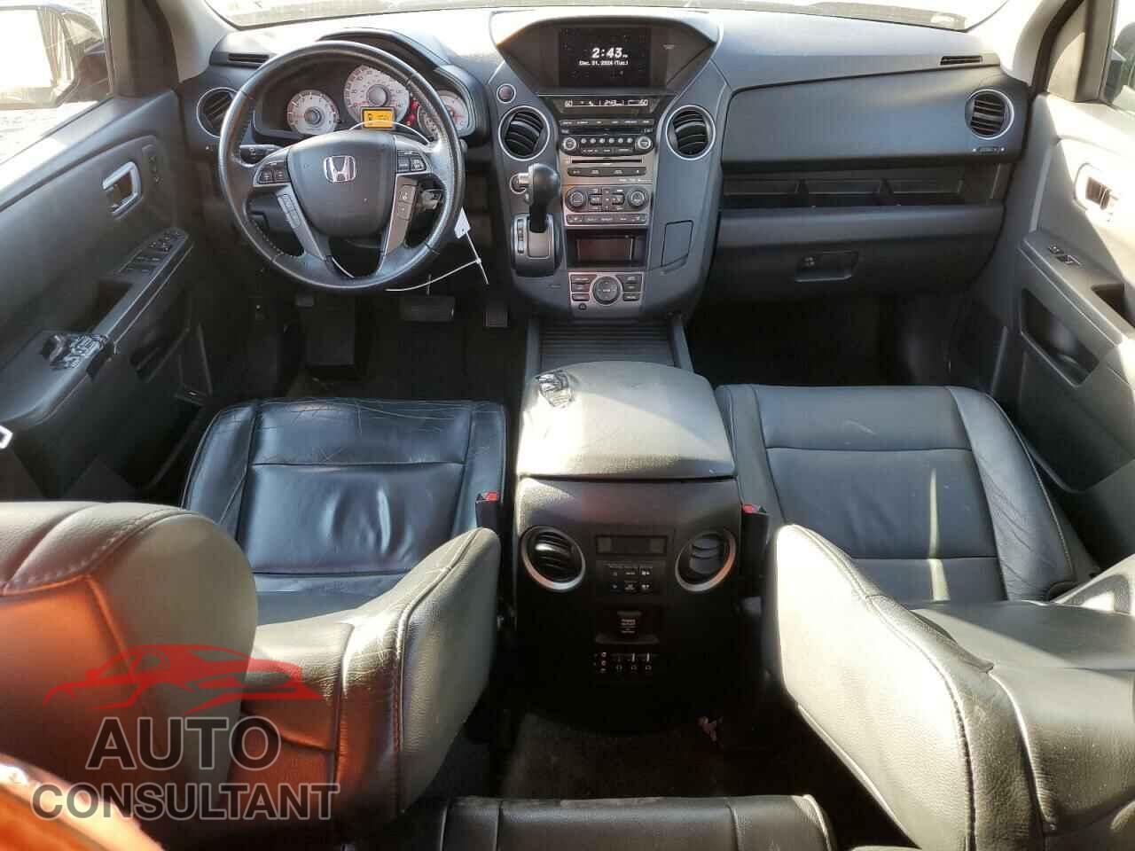 HONDA PILOT 2015 - 5FNYF4H94FB025750