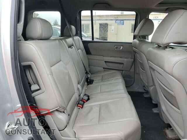 HONDA PILOT 2010 - 5FNYF4H59AB008982