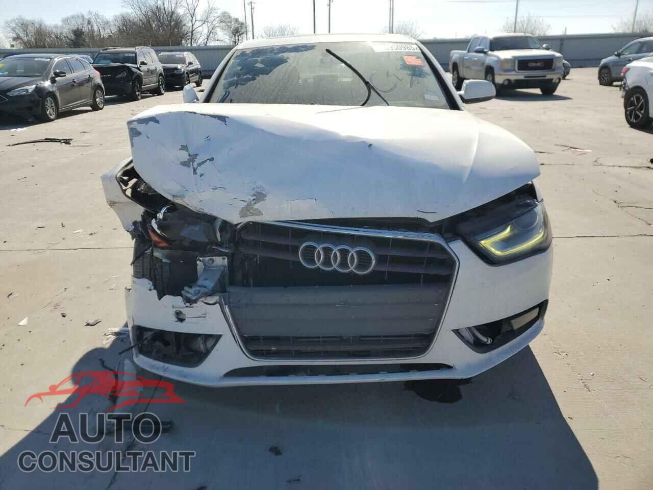 AUDI A4 2013 - WAUFFAFL5DN040628