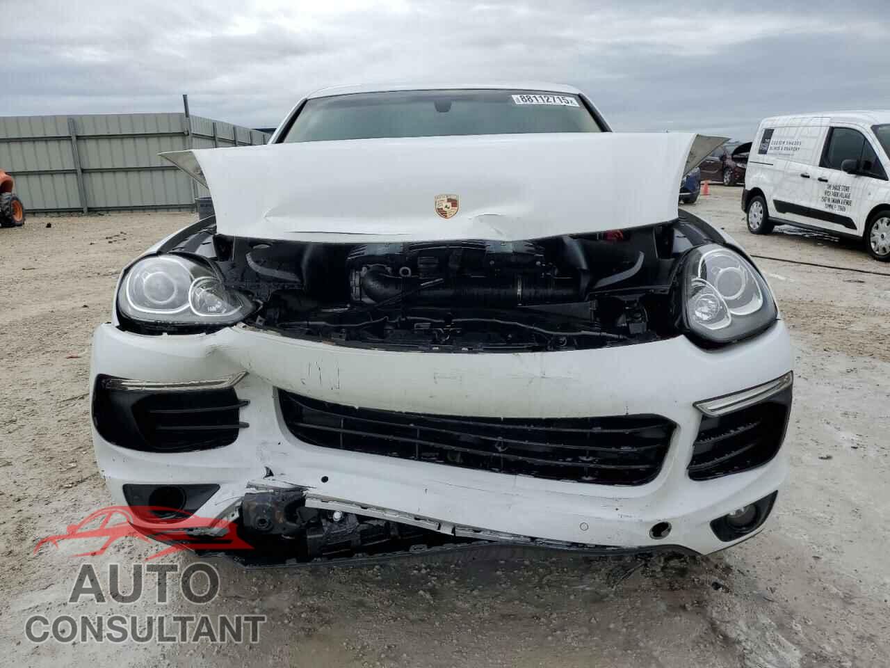 PORSCHE CAYENNE 2016 - WP1AA2A24GLA11362