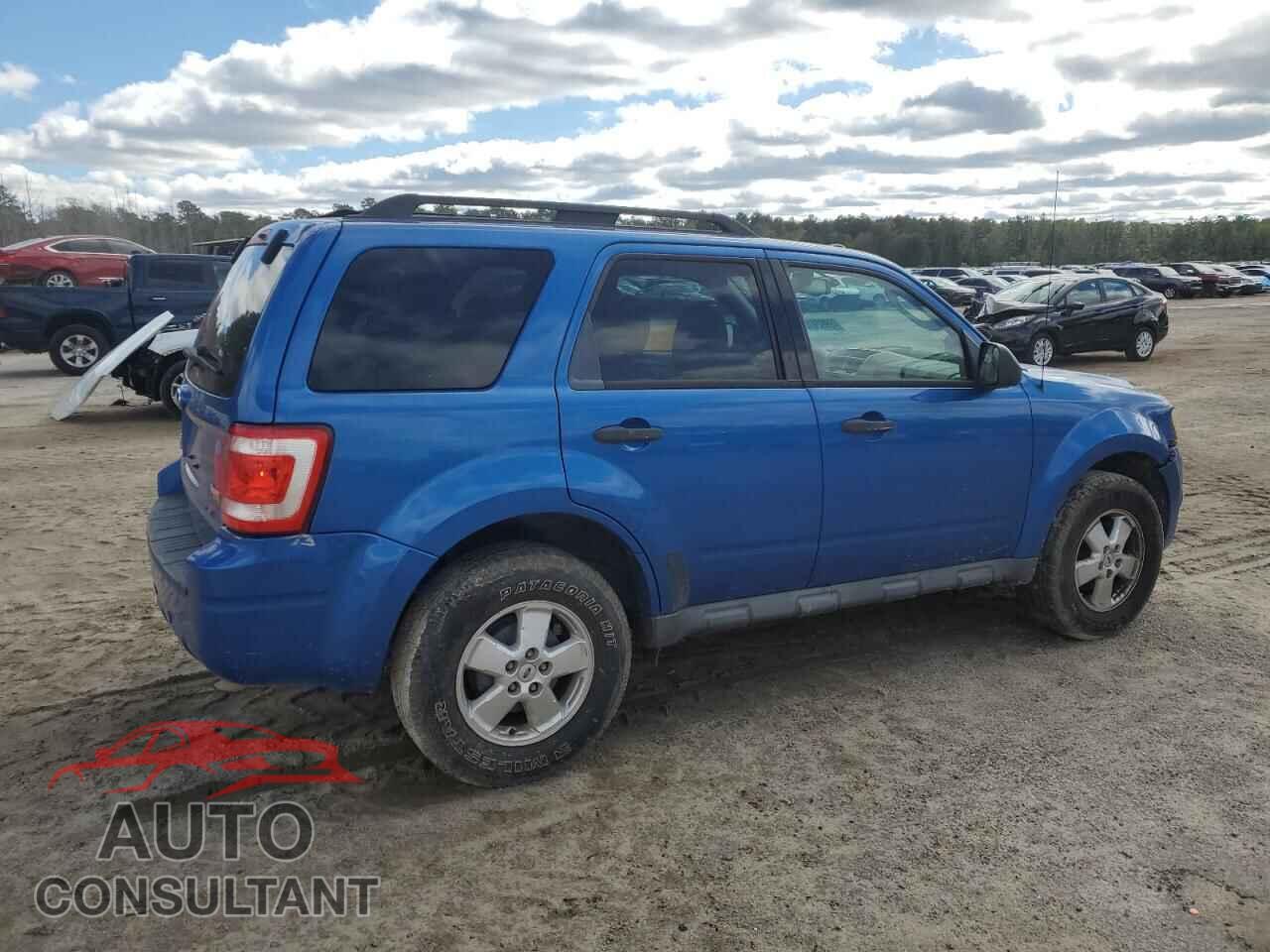 FORD ESCAPE 2011 - 1FMCU0DG2BKA41631