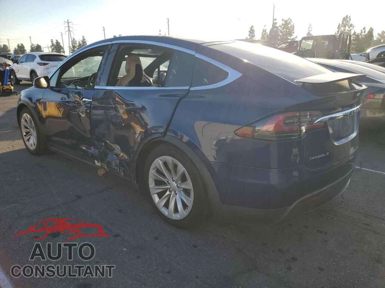 TESLA MODEL X 2016 - 5YJXCBE22GF027207