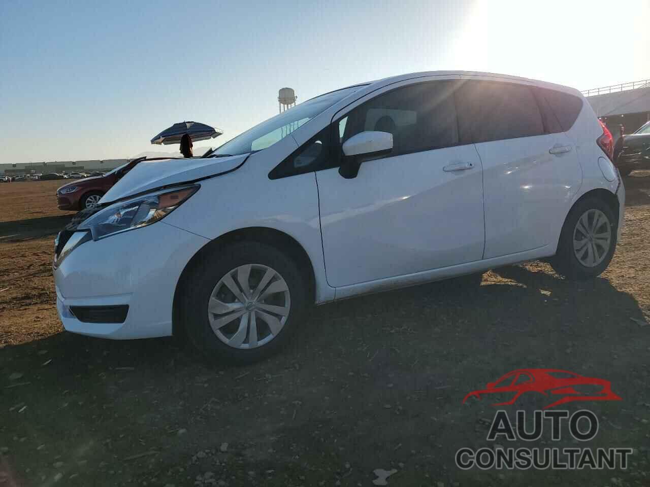 NISSAN VERSA 2018 - 3N1CE2CP8JL354973