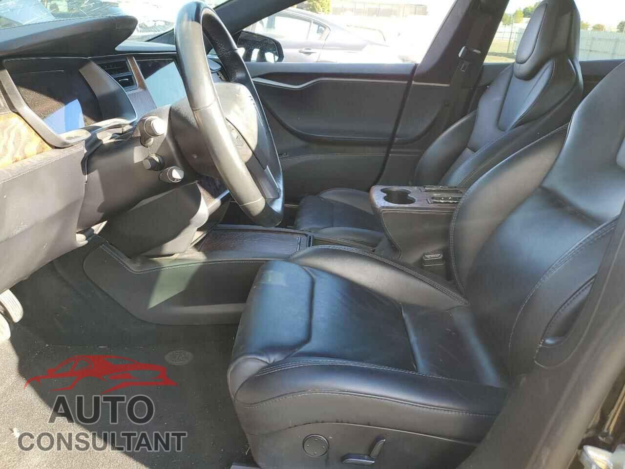 TESLA MODEL S 2018 - 5YJSA1E20JF262707