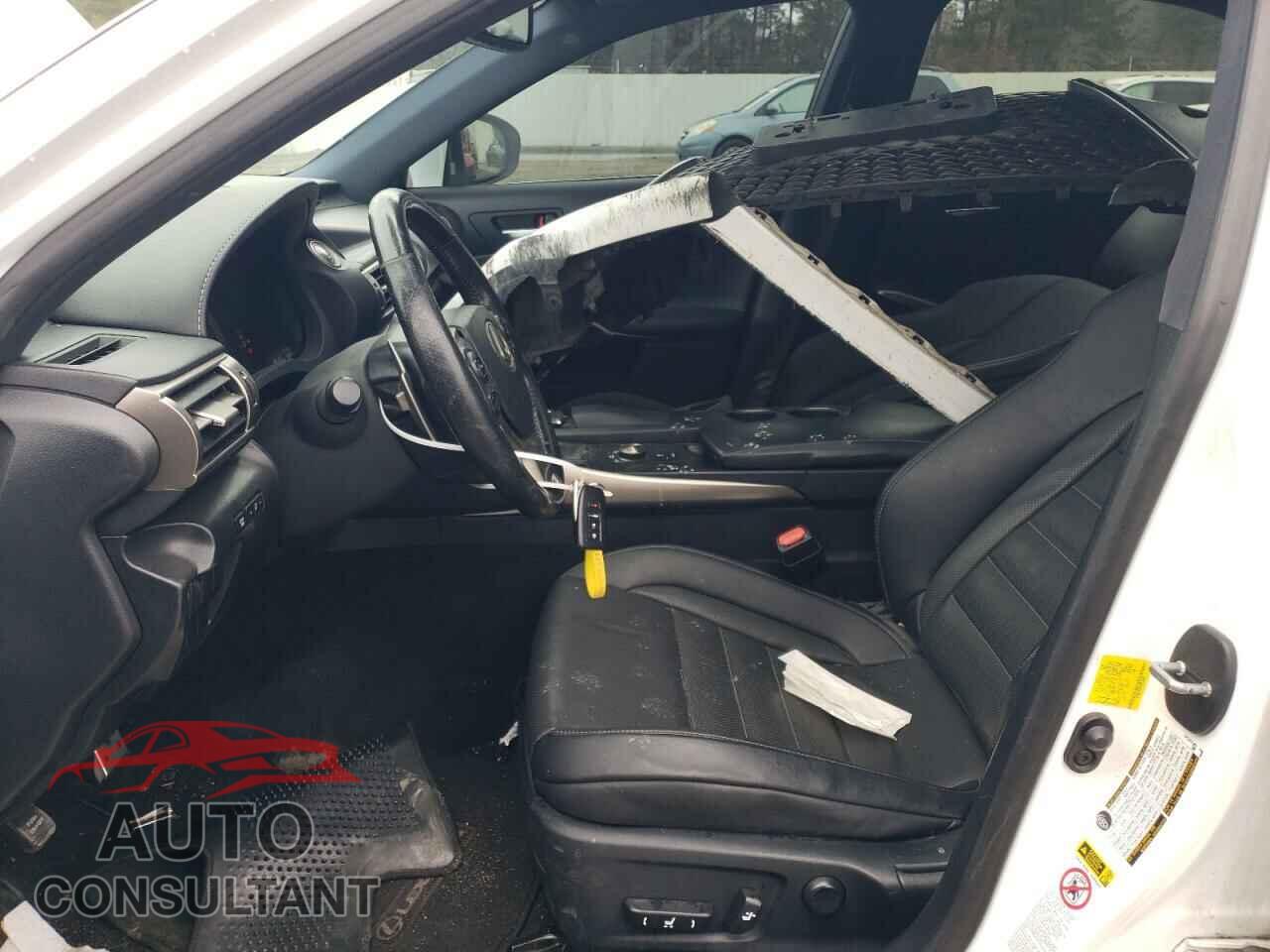 LEXUS IS 2015 - JTHCF1D24F5022493