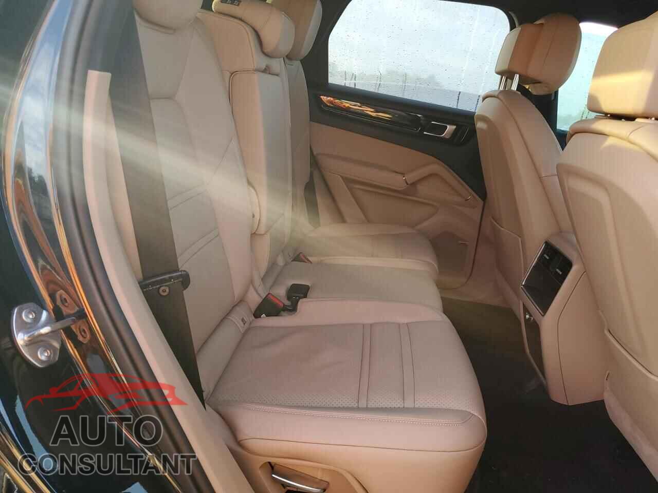PORSCHE CAYENNE 2019 - WP1AA2AY6KDA09300