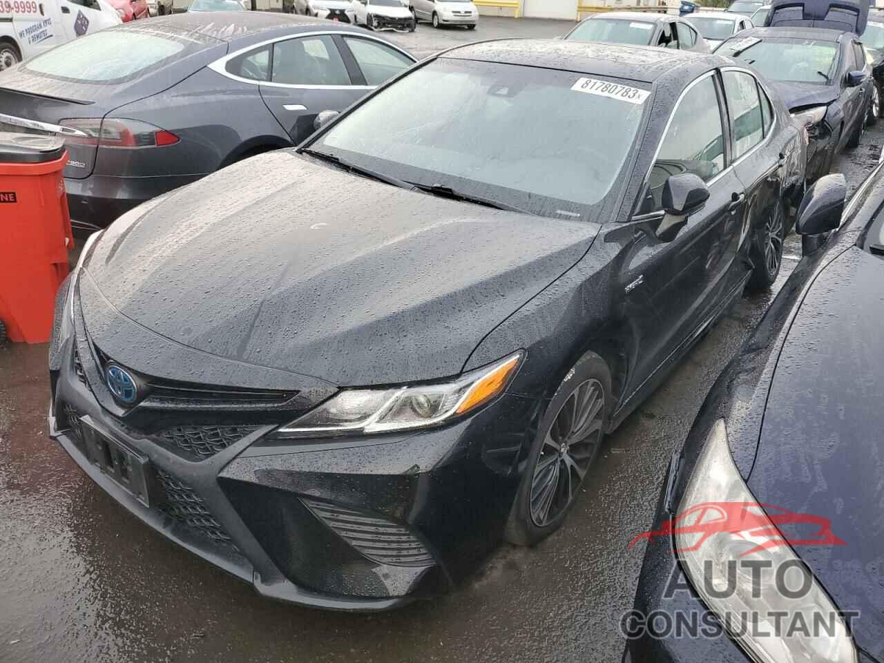 TOYOTA CAMRY 2018 - 4T1B21HK9JU006853