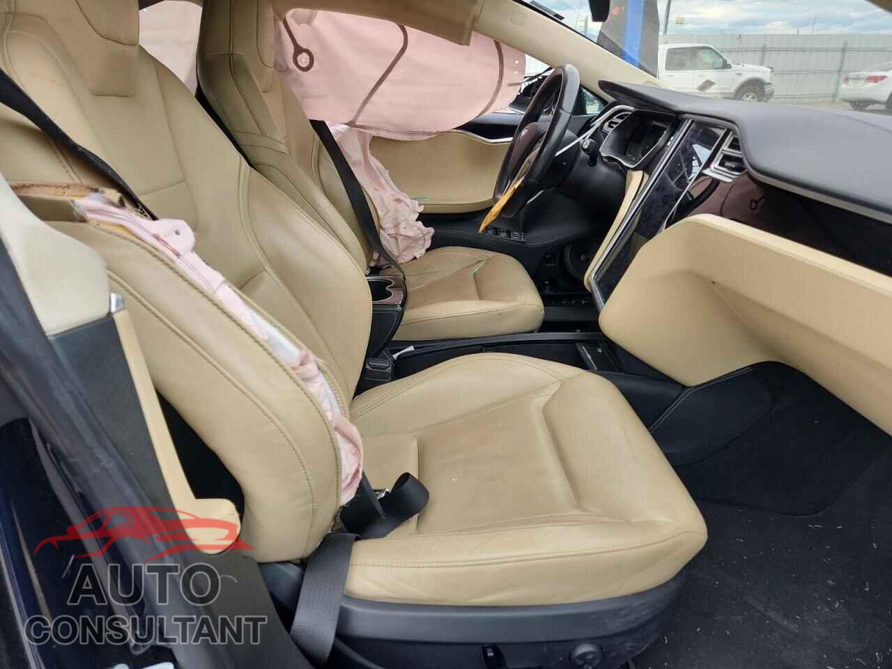 TESLA MODEL S 2015 - 5YJSA1S2XFF084476