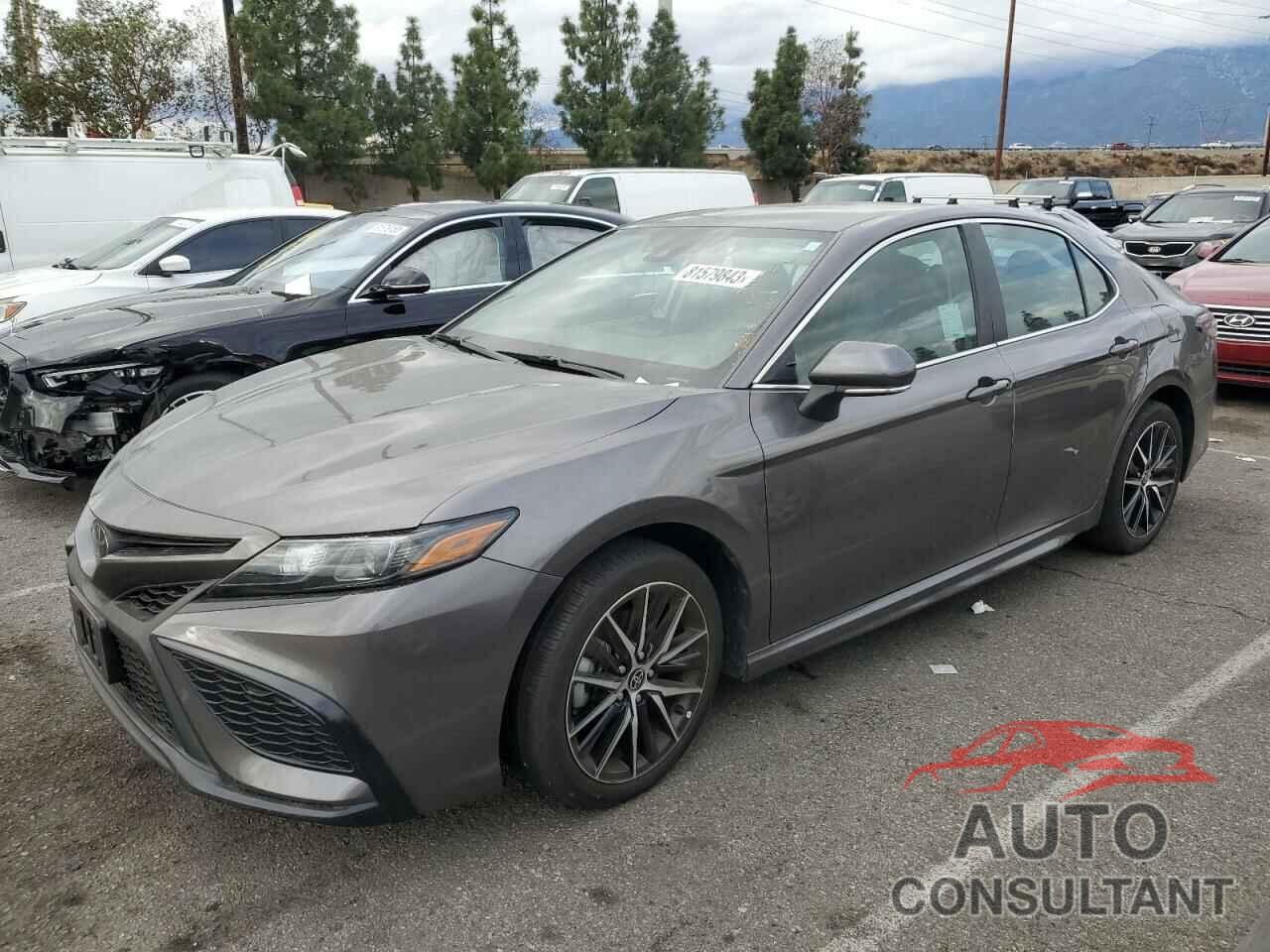 TOYOTA CAMRY 2022 - 4T1G11AK7NU037575