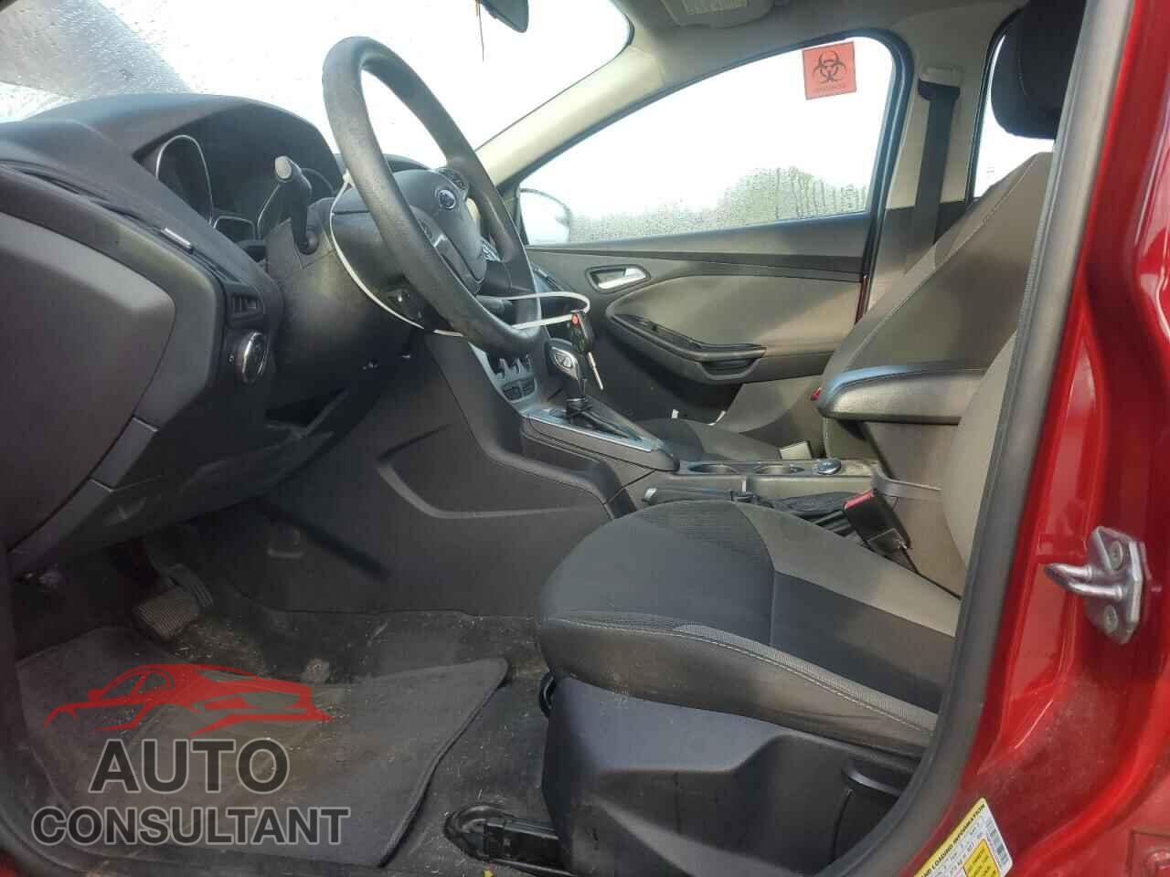 FORD FOCUS 2014 - 1FADP3F22EL233459