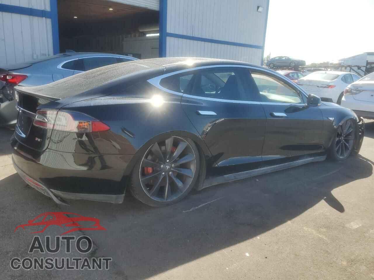 TESLA MODEL S 2013 - 5YJSA1DP1DFP14889