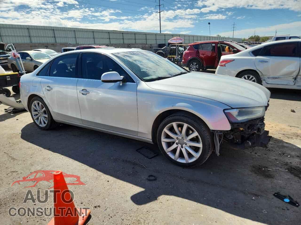 AUDI A4 2013 - WAUFFAFL9DN035934