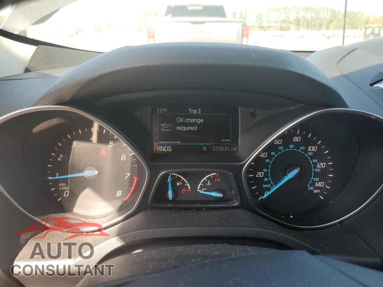 FORD ESCAPE 2015 - 1FMCU0J98FUA20007