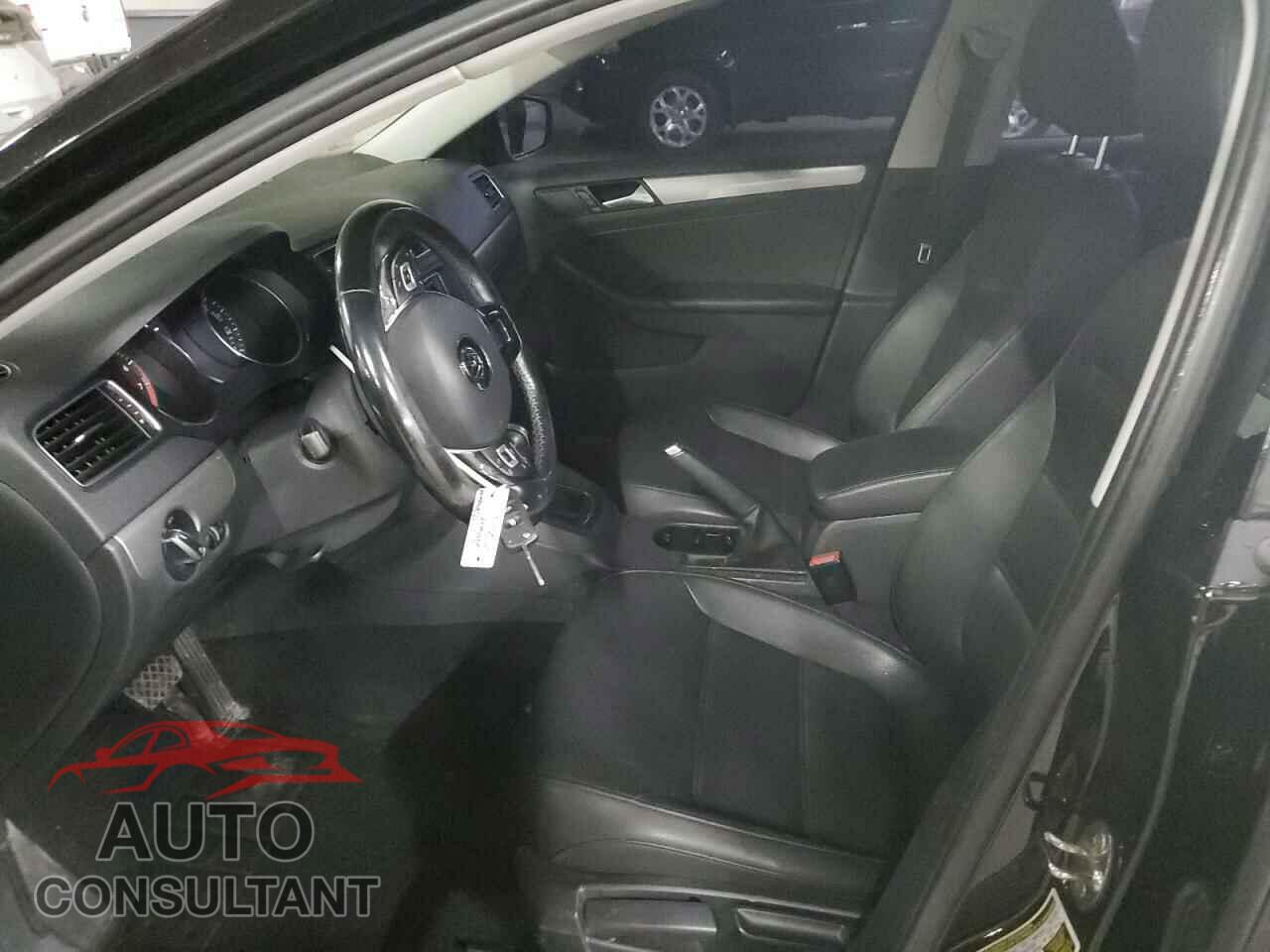 VOLKSWAGEN JETTA 2017 - 3VWDB7AJ3HM318003
