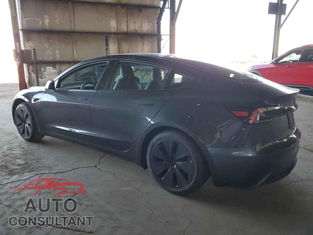 TESLA MODEL 3 2024 - 5YJ3E1EA9RF735645