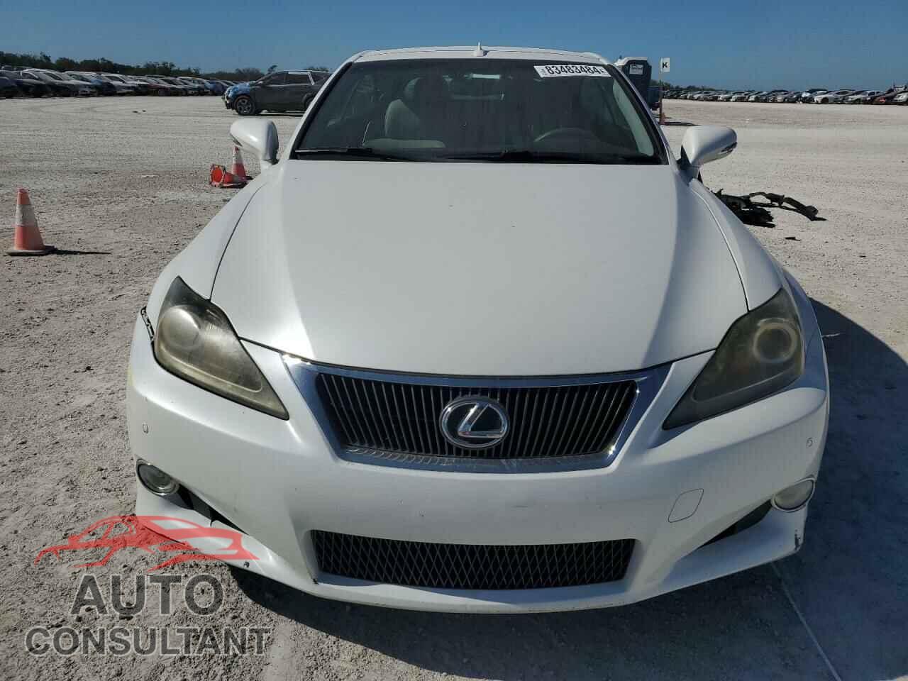 LEXUS IS 2011 - JTHFF2C20B2518102