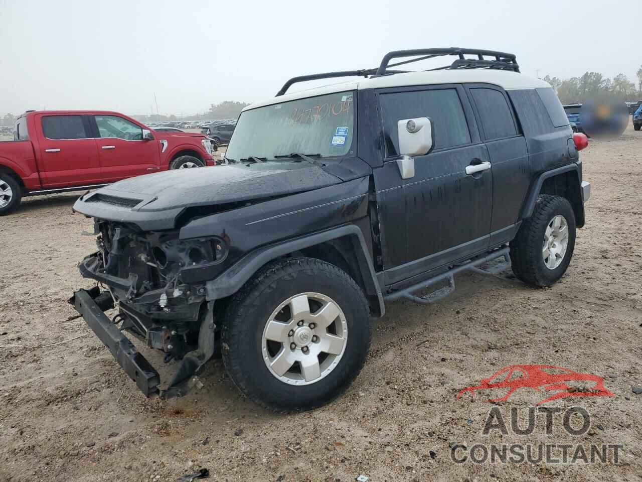 TOYOTA FJ CRUISER 2010 - JTEZU4BF4AK010813