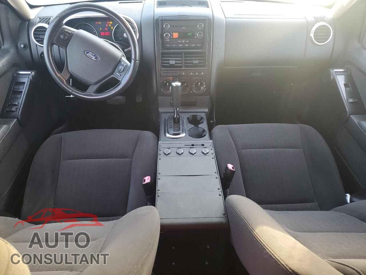FORD EXPLORER 2010 - 1FMEU7D87AUA09772