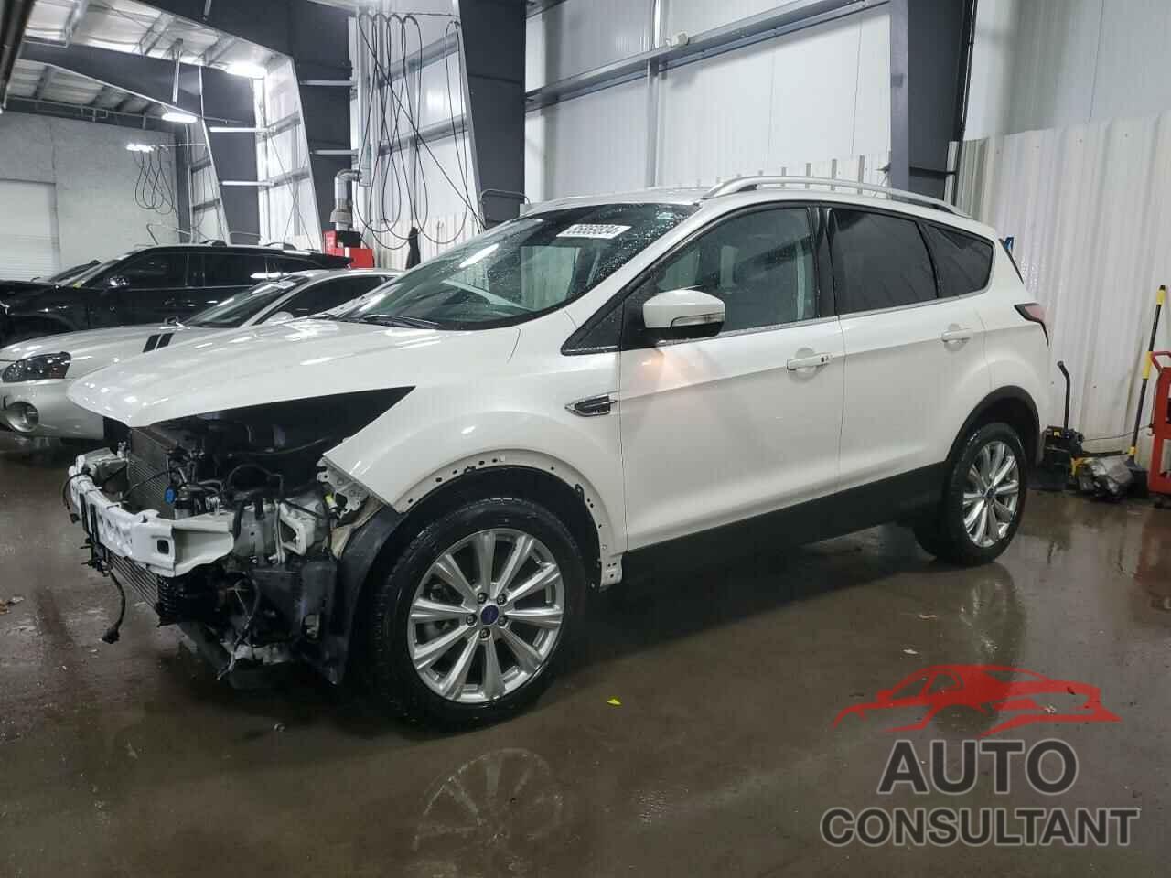 FORD ESCAPE 2017 - 1FMCU9J98HUC95710