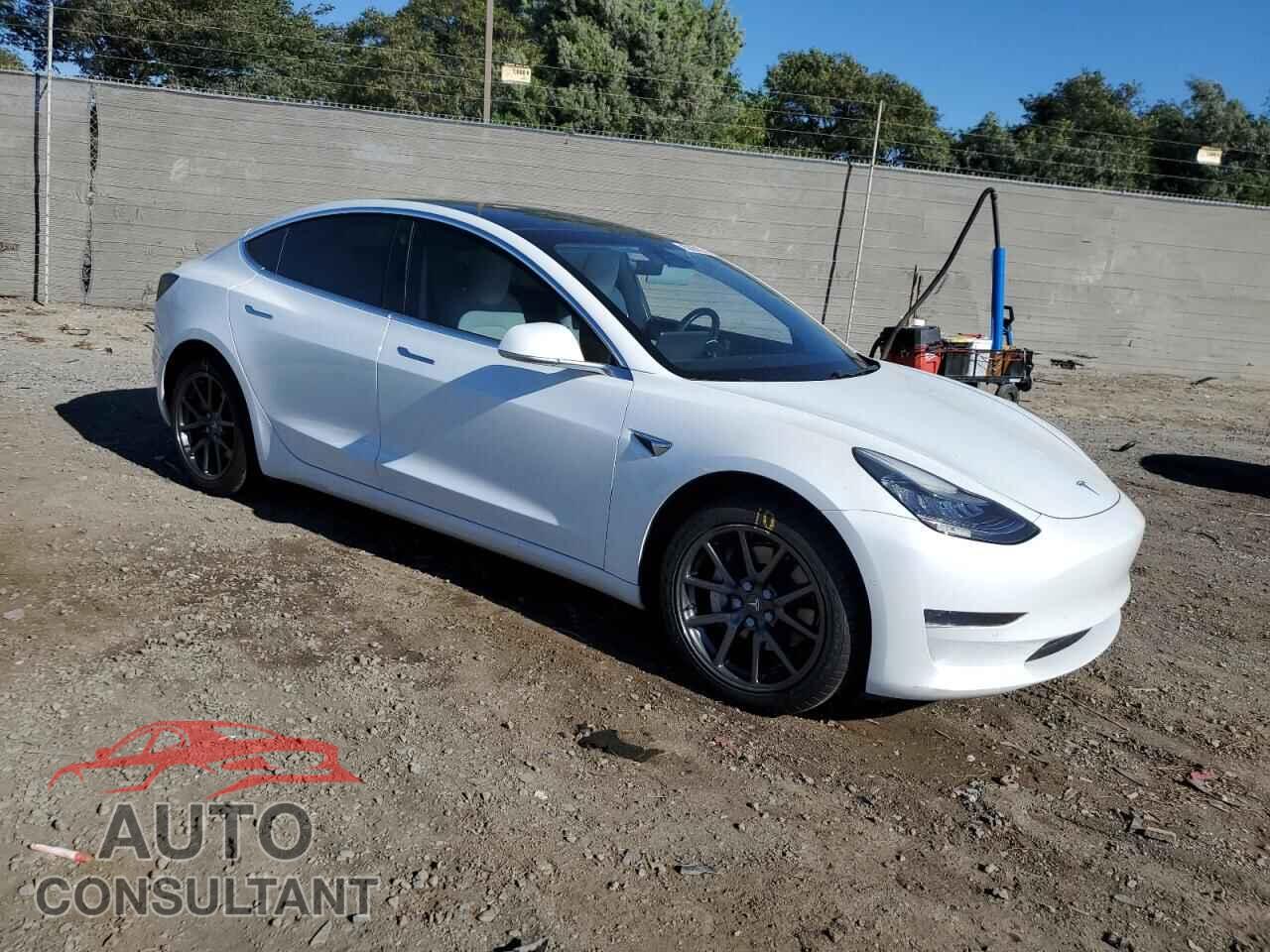 TESLA MODEL 3 2019 - 5YJ3E1EA5KF486153