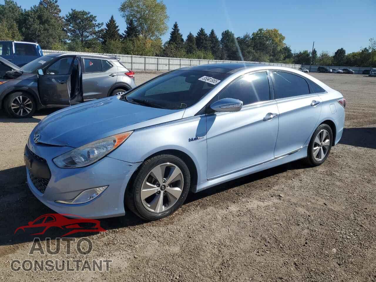 HYUNDAI SONATA 2012 - KMHEC4A48CA028189