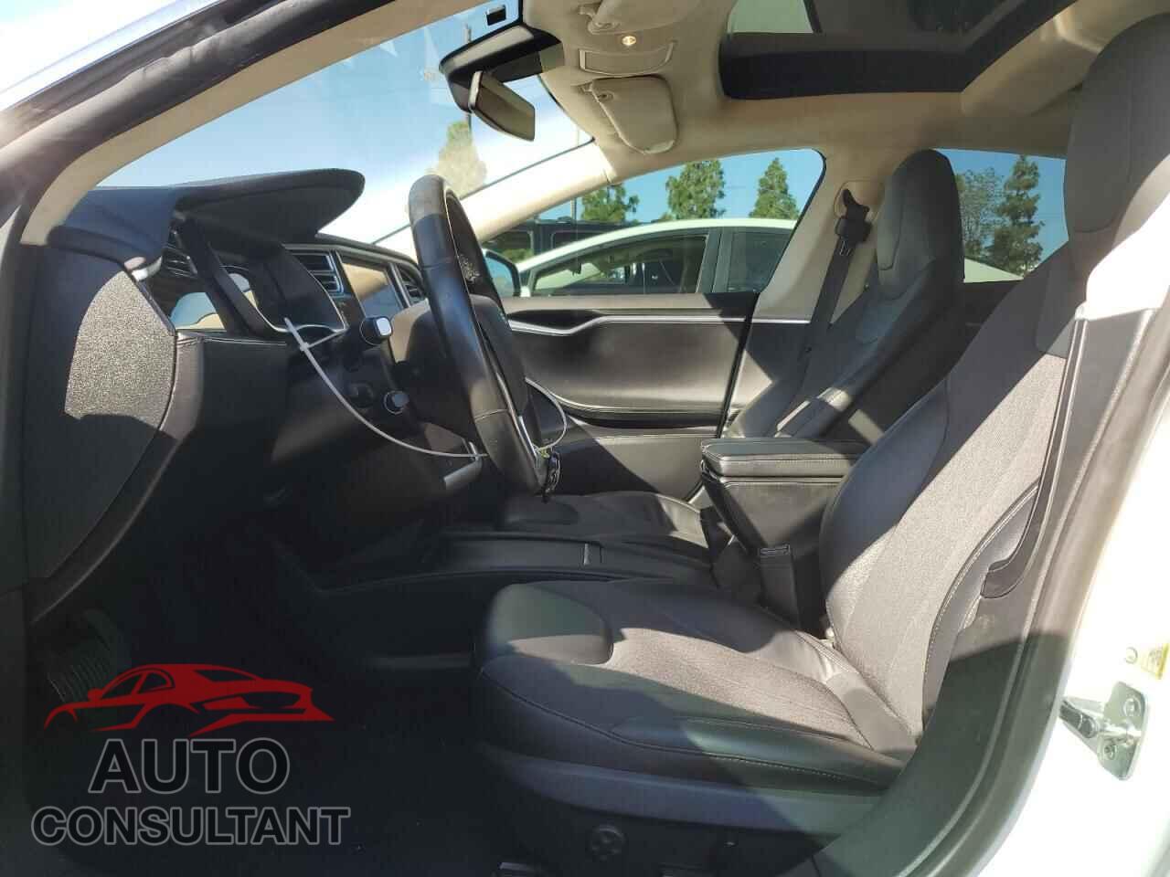 TESLA MODEL S 2016 - 5YJSA1E13GF153870