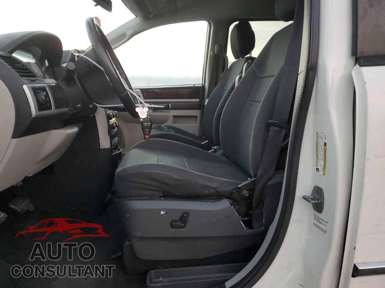 DODGE CARAVAN 2010 - 2D4RN5D13AR484233