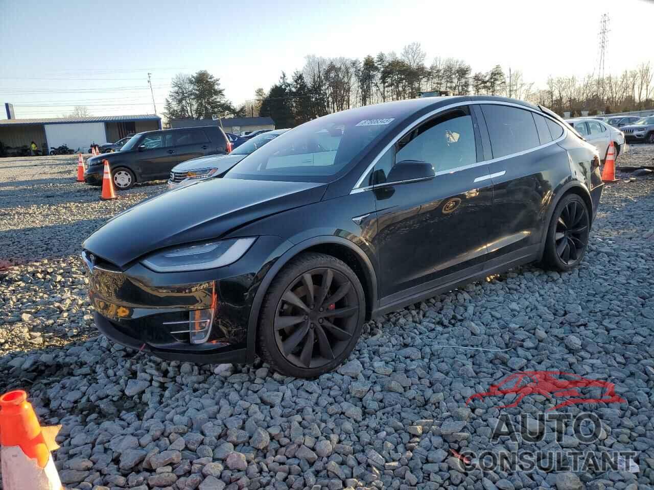 TESLA MODEL X 2018 - 5YJXCDE41JF101656