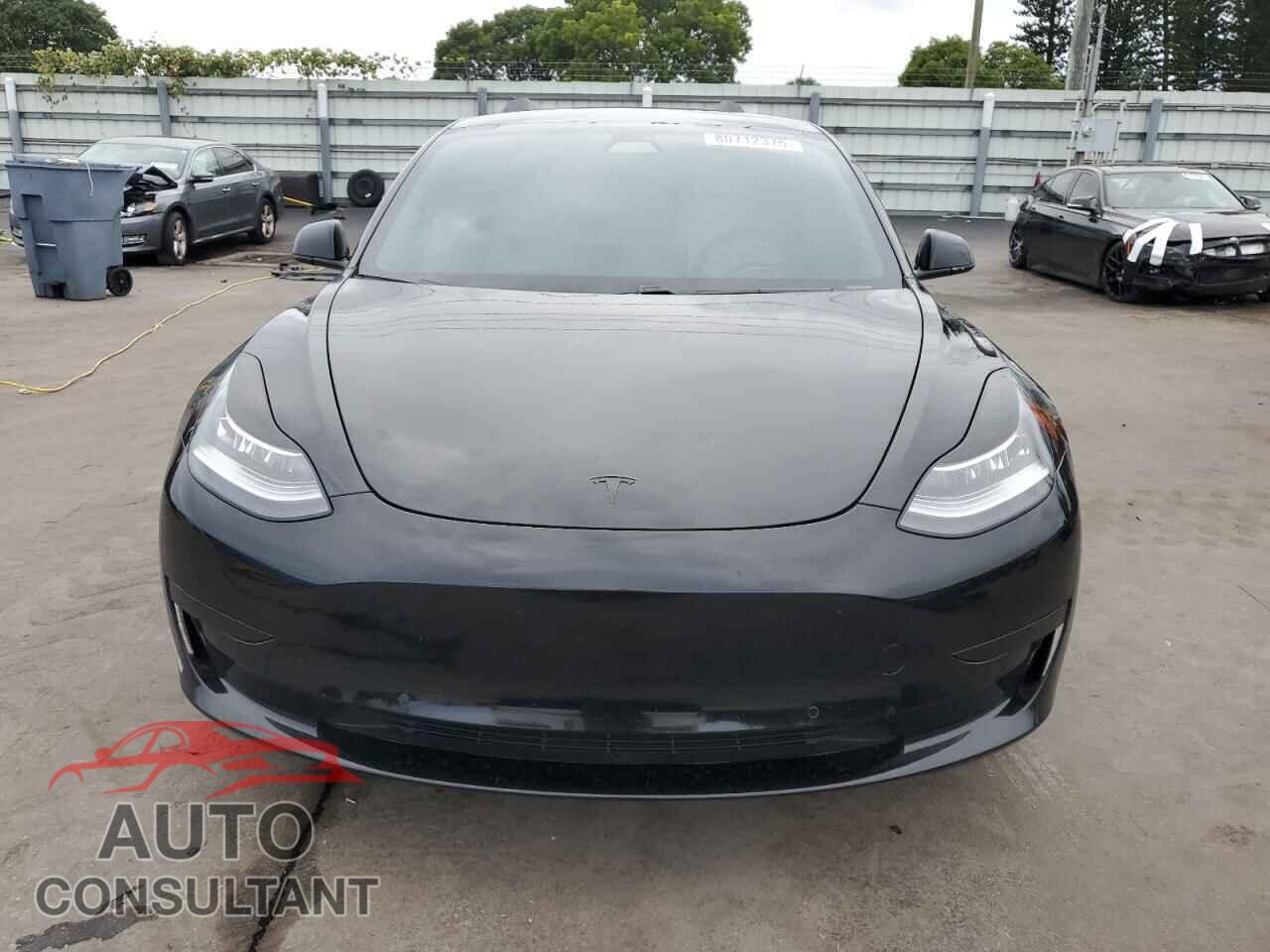TESLA MODEL 3 2019 - 5YJ3E1EB2KF195098