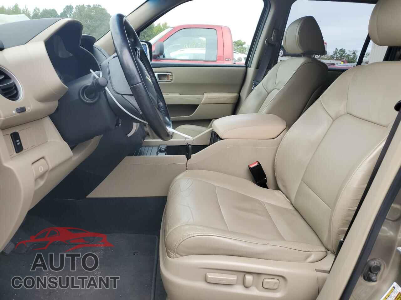 HONDA PILOT 2011 - 5FNYF4H51BB079384