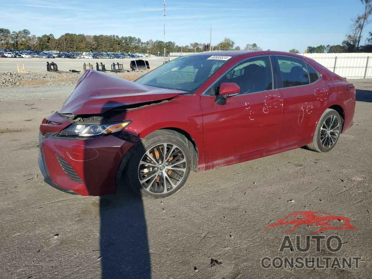 TOYOTA CAMRY 2018 - 4T1B11HK0JU538401