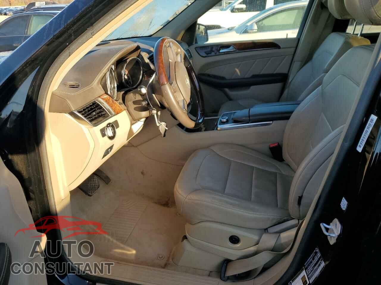 MERCEDES-BENZ GL-CLASS 2015 - 4JGDF2EE8FA497314