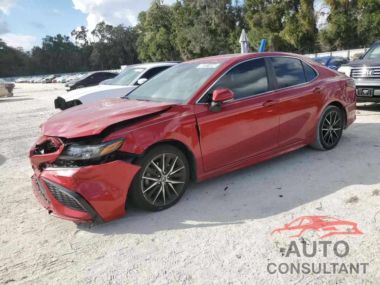 TOYOTA CAMRY 2022 - 4T1G11AK9NU047136