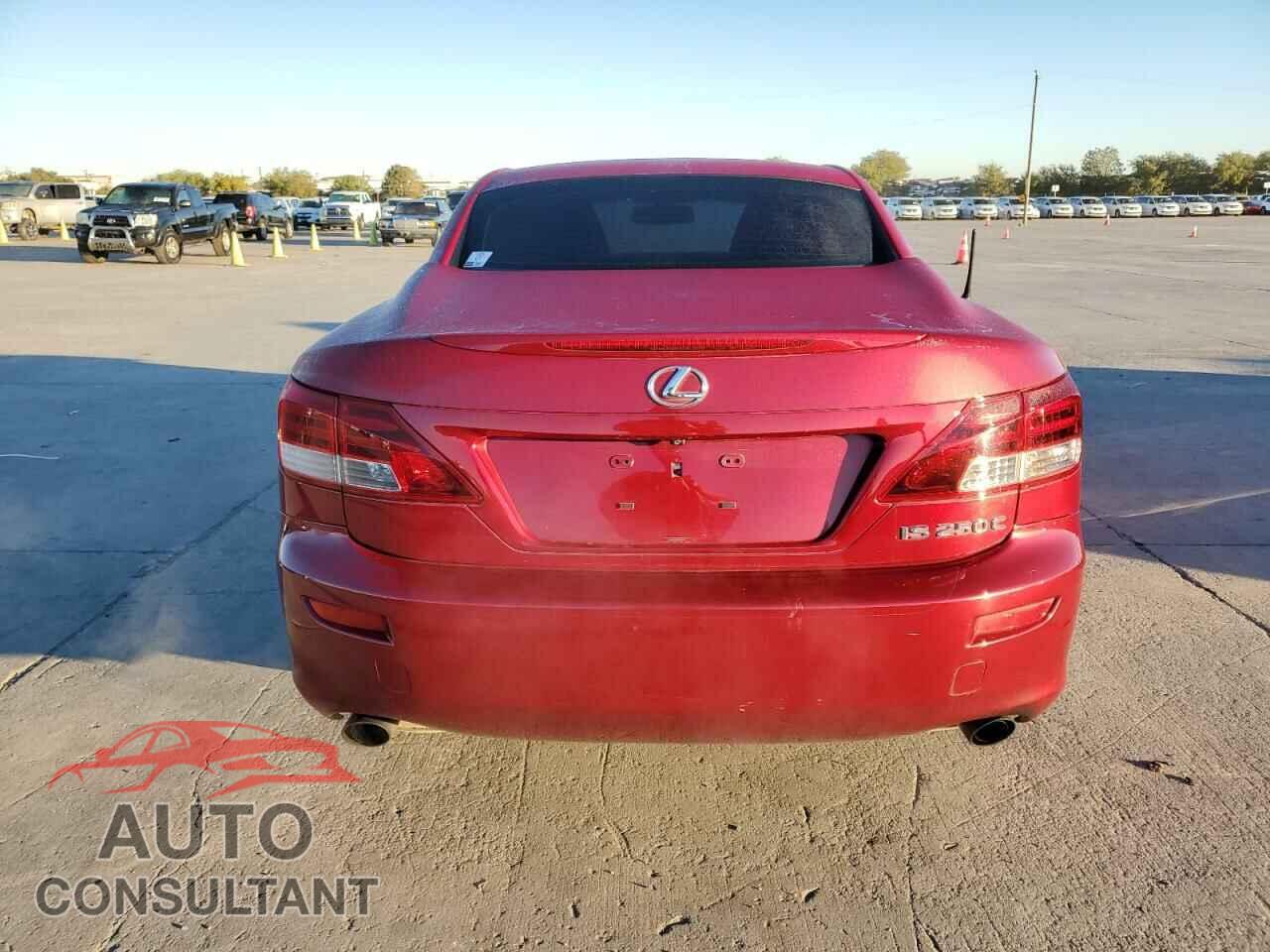 LEXUS IS 2014 - JTHFF2C22E2529414