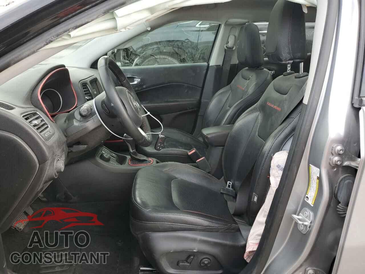 JEEP COMPASS 2018 - 3C4NJDDB7JT206331