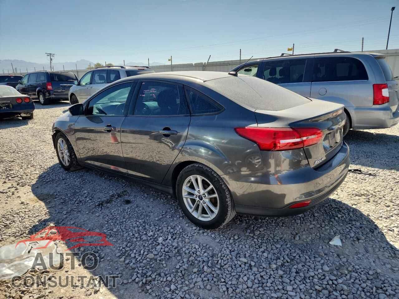 FORD FOCUS 2015 - 1FADP3F21FL221966