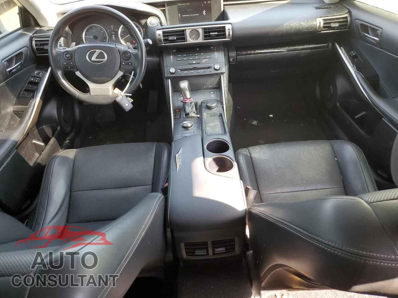 LEXUS IS 2015 - JTHCF1D23F5022310