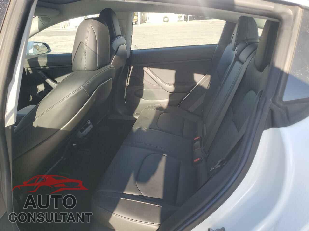 TESLA MODEL 3 2018 - 5YJ3E1EA2JF009985
