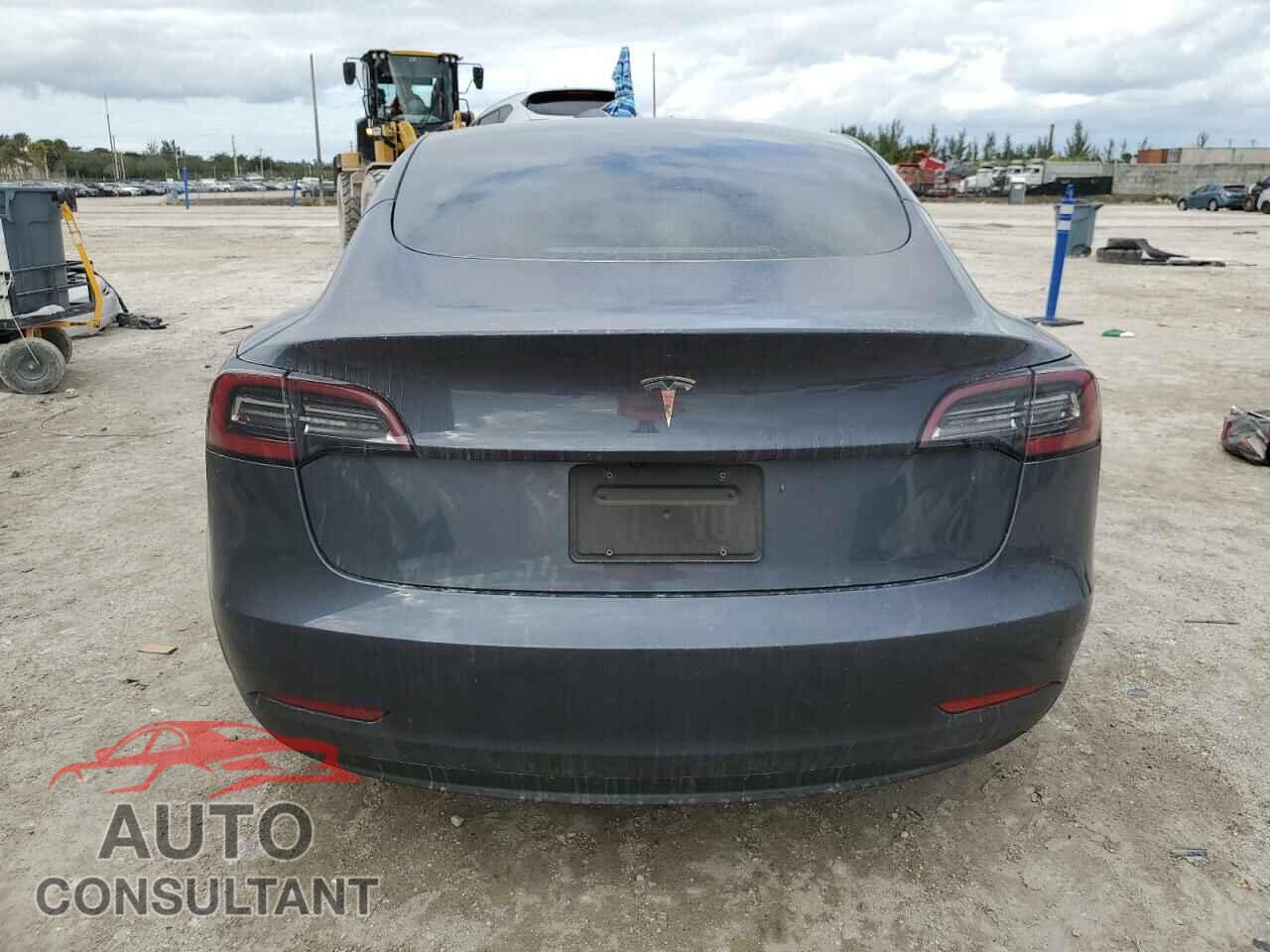 TESLA MODEL 3 2021 - 5YJ3E1EA8MF851685