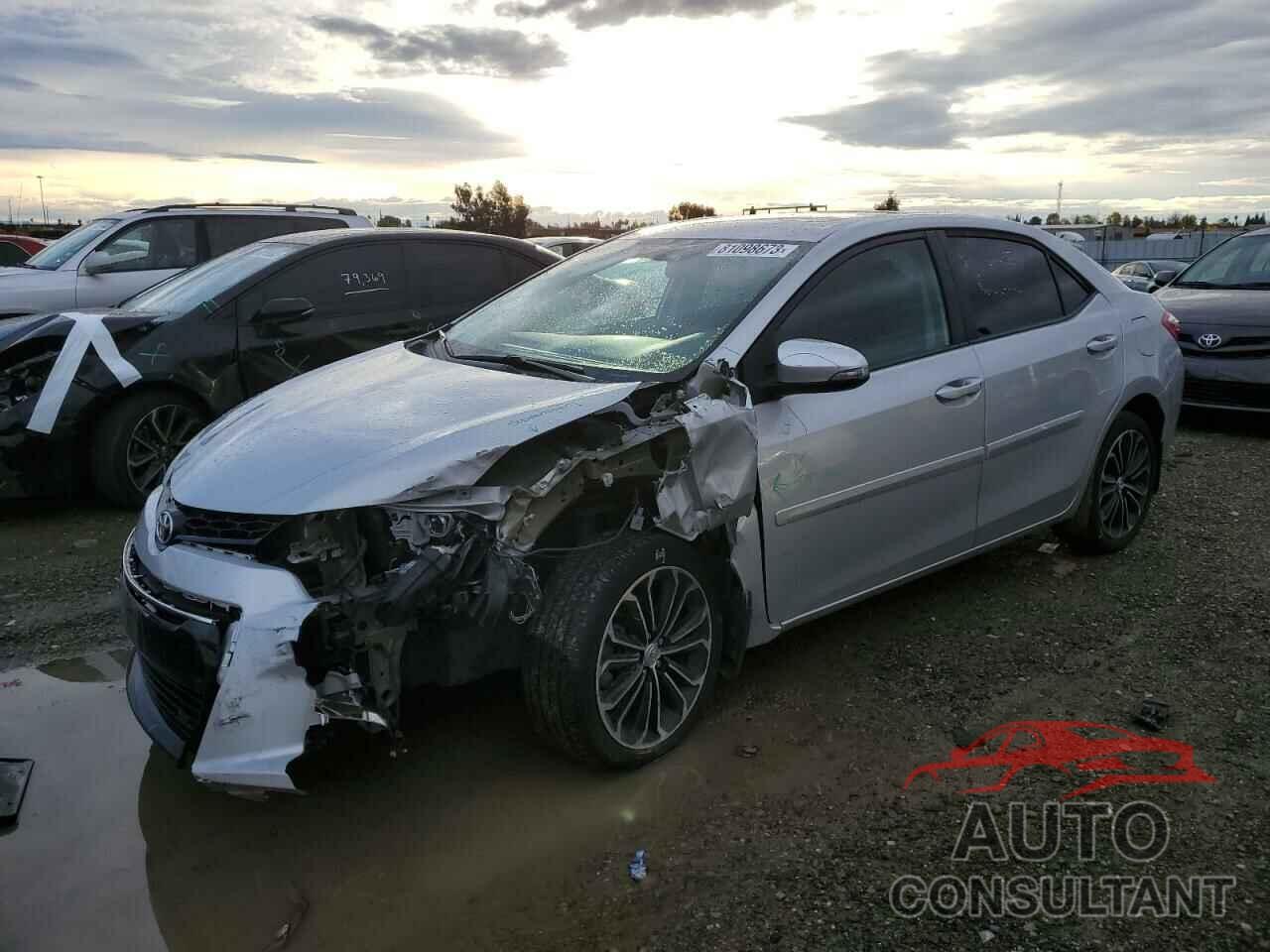TOYOTA COROLLA 2015 - 5YFBURHEXFP220889