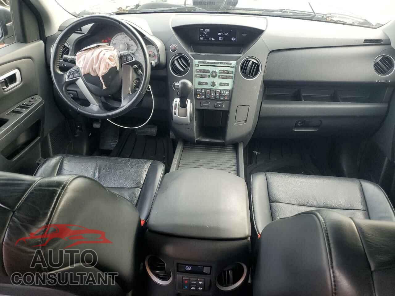 HONDA PILOT 2011 - 5FNYF4H52BB105085