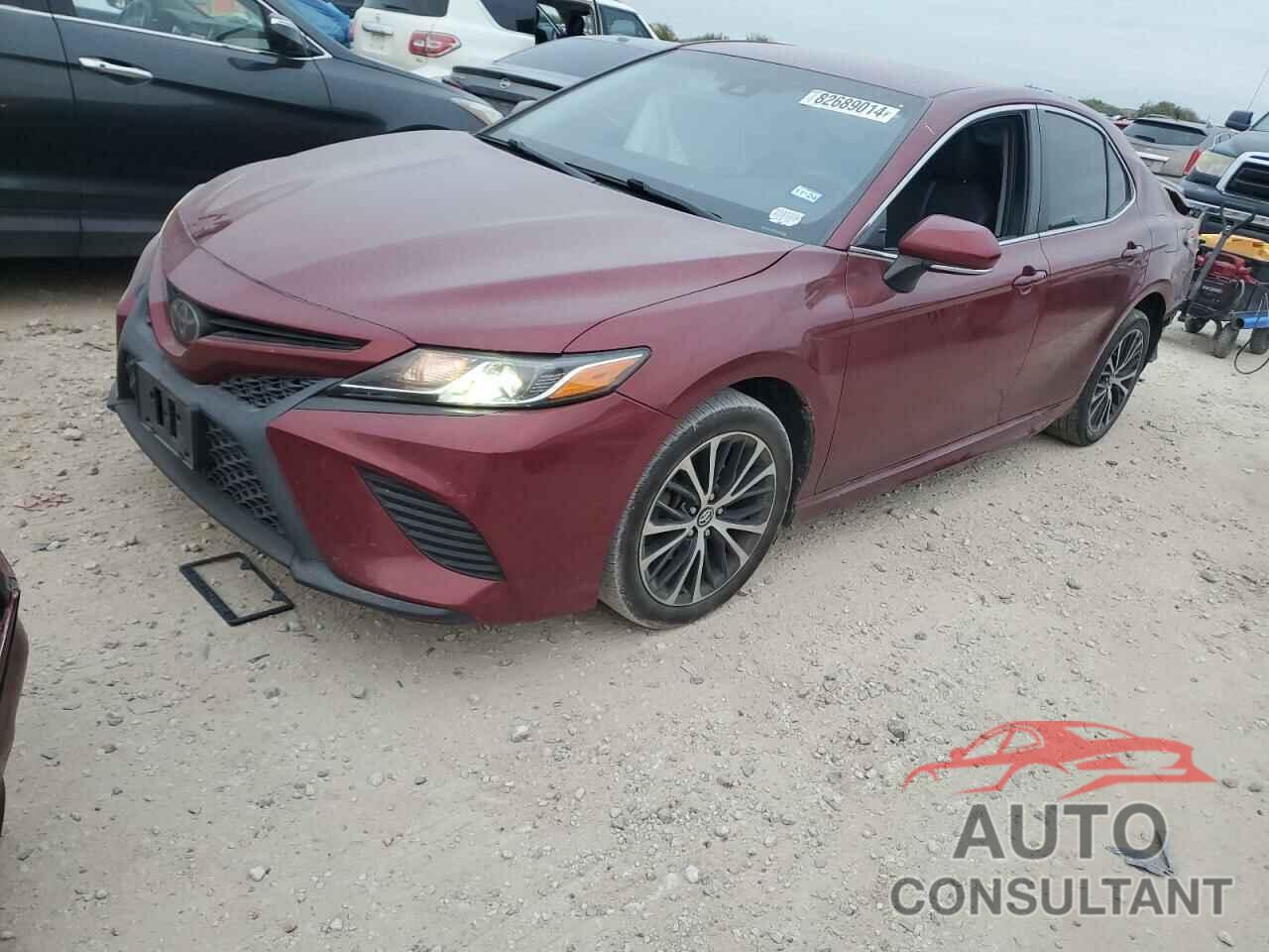 TOYOTA CAMRY 2018 - 4T1B11HKXJU552175