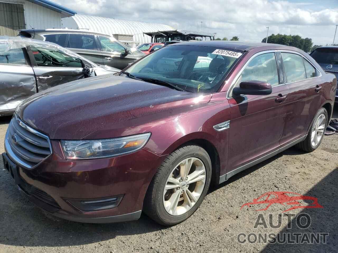 FORD TAURUS 2018 - 1FAHP2E86JG108629