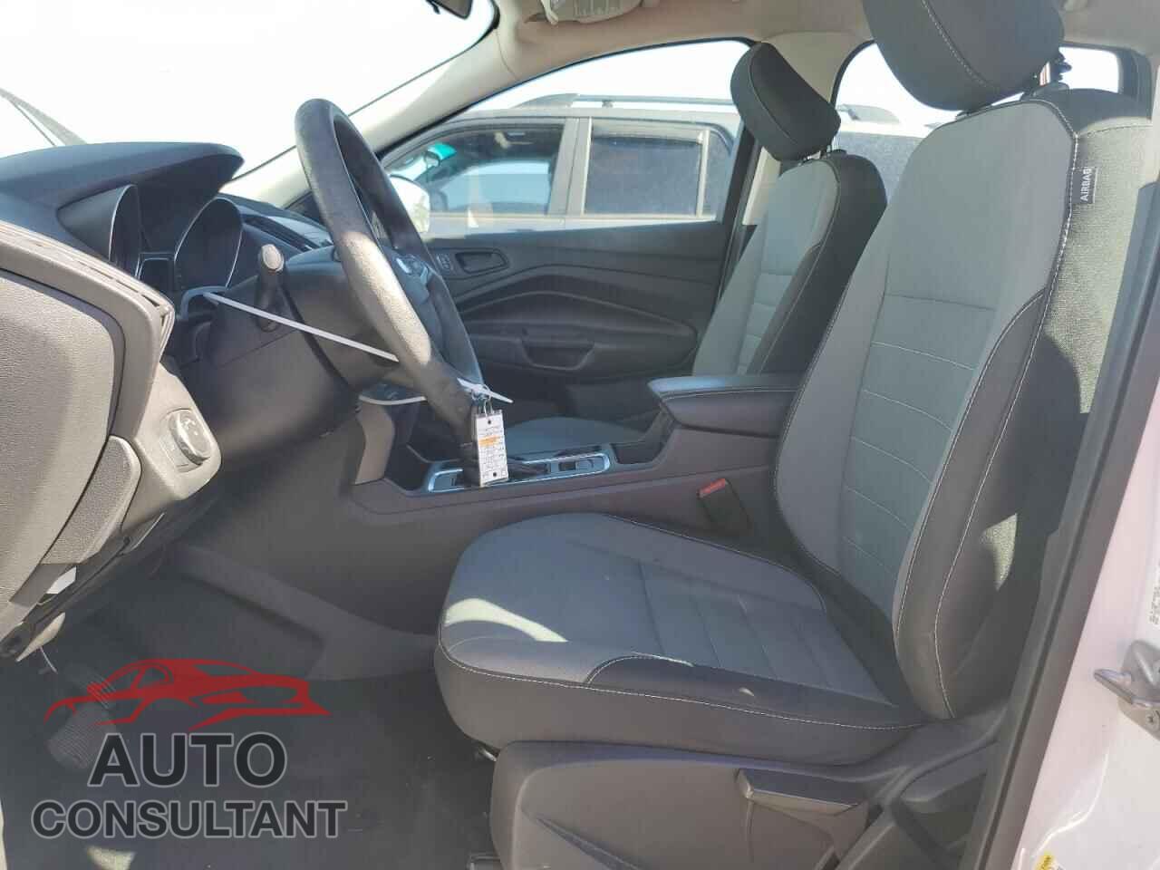 FORD ESCAPE 2019 - 1FMCU0F76KUB84681