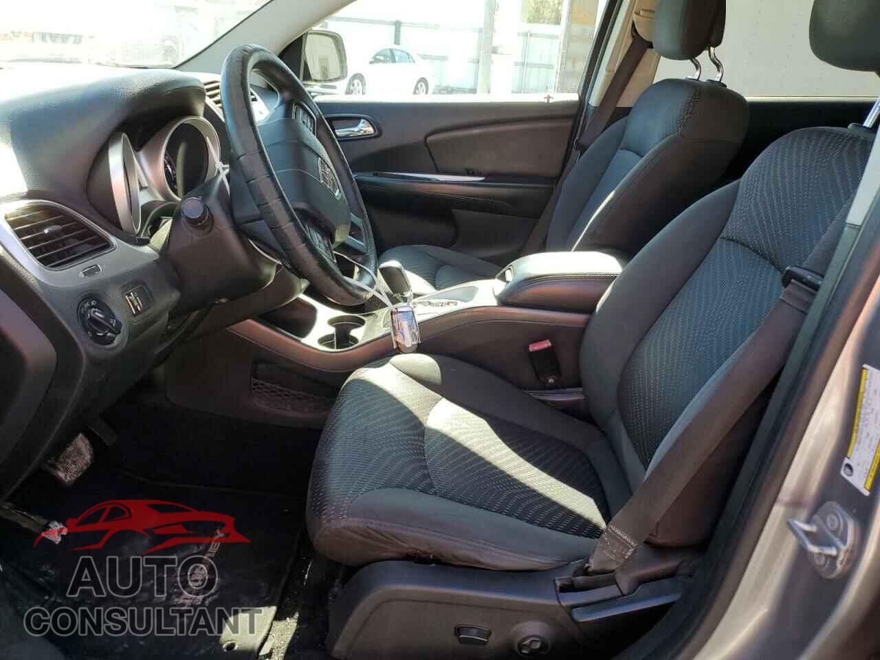 DODGE JOURNEY 2015 - 3C4PDCBG2FT744192