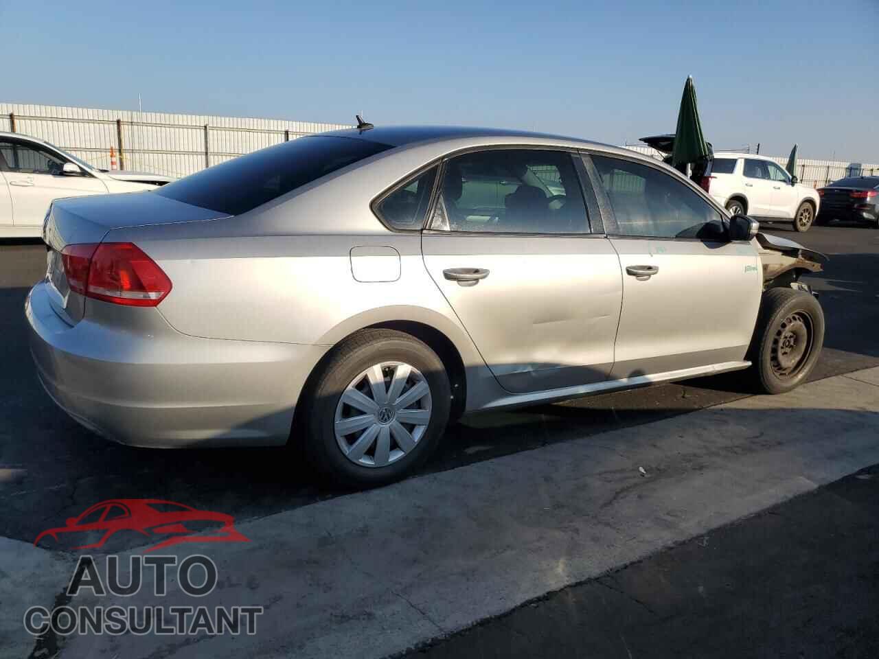 VOLKSWAGEN PASSAT 2013 - 1VWAP7A30DC051257